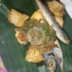 Ikan Benggol Pete Mercon   Nasi