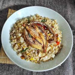 Nasi Goreng Kampung Iwak Asin   Kerupuk