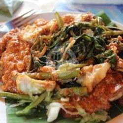 Pecel / Lontong Pecel