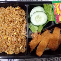 Nasi Goreng Chicken Katsu Saus Pedas Es Teh