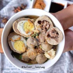 Mie Putih Bakso Telor   Urat