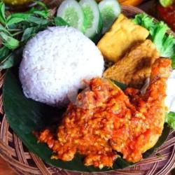 Nasi Ayam Penyet