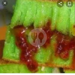 Martabak Rasa Strawberry Pandan