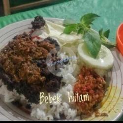 Nasi Bebek Bumbu Hiitem (khas Madura)