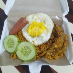 Mie Tulang   Telur   Sosis