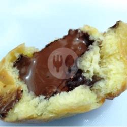 Roti Coklat Meler