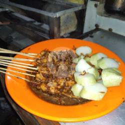 Sate Ayam Daging   Lontong