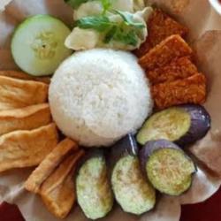 Paket Komplit Tahu Tempe   Terong