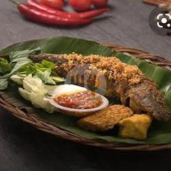 Nasi   Pecel Lele