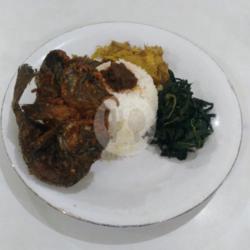 Nasi Ikan Mujair Goreng