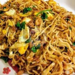 Bakmi Goreng Spesial(ayam, Telur Campur, Ampela Ati)