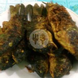 Ikan Emas Goreng