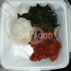 Paket Hemat Nasi Kotak Ayam Balado Merah   Lalap Sambal