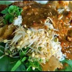 Pecel Lontong