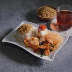 Nasi Gurih   Telur Bulat