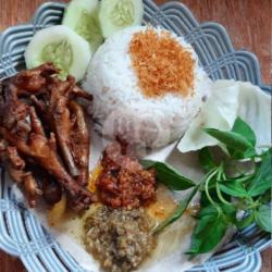 Nasi Ceker Tulang Lunak Serundeng   Sambal