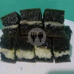 Martabak Black Forest Keju Susu