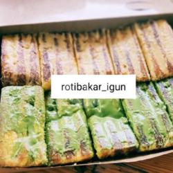 Roti Bakar Greentea-tiramisu