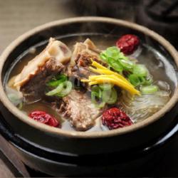 Galbitang (beef-rib Soup)