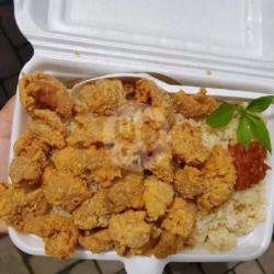 Nasi Goreng Toping Kulit Goreng