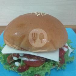 Burger Ayam Crispy   Keju
