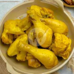 Ayam Ungkep Bumbu Kuning