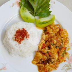 Ayam Dada Rica Rica Bumbu Kuning   Nasi