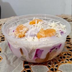 Salad Buah Personal Dengan Varian Rasa Taro