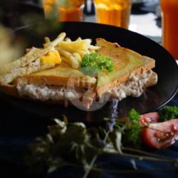 - Cheesy Tuna Melt Special Sandwich