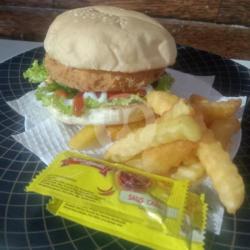 Crispy Burger Plus Kentang