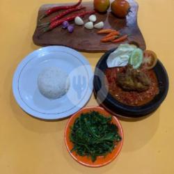 Paket Sambel Gami   Ayam  Nasi   Sayur   Oseng/gorengan   Lalapan