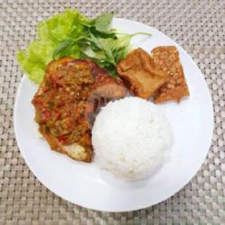 Nasi Ayam Penyet Special