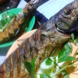 Nasi Penyetan Ikan Baracuda  Es Teh