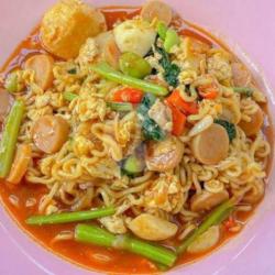 Mie Nyemek Pedas