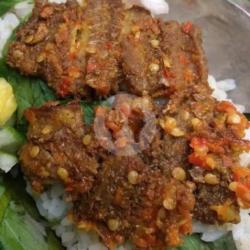 Nambal (nasi Sambal) Belut Goreng.