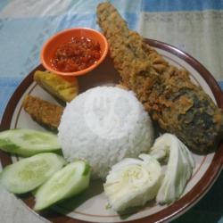 Nasi Lele Geprek