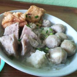 Bakso Campur( Kasar, Puyuh, Ati, Halus)