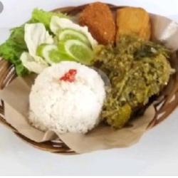 Nasi Ayam Penyet Tempe Tahu