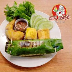 Nasi Bakar Isi Ayam Pedas Kemangi   Ayam Goreng