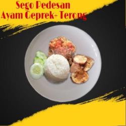 Sego Pedesan Ayam Geprek   Terong