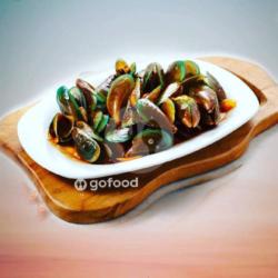 Kerang Hijau Rebus Saus Asam Pedas