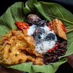 Nasi Jamblang Komplit Blekutak