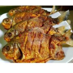 Ikan Bawal Goreng