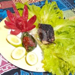 Ikan Bakar Patin Potong,sambal,lalaban Es Teh Manis