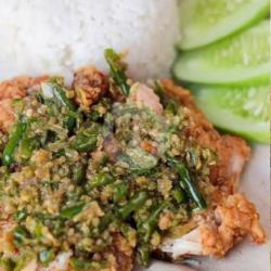 Ayam Geprek Sambal Ijo