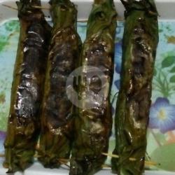 Pepes Bakar Ikan Layang