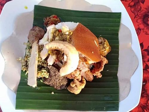 Warung Wenten Babi Guling Singapadu, Sukawati