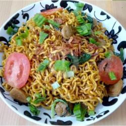 Mie Goreng Special(sosis, Ayam, Bakso, Ati Ampela)