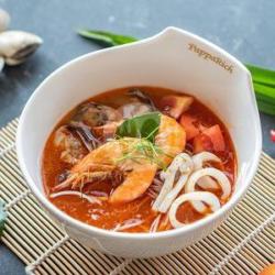 Seafood Tom Yum Noodle