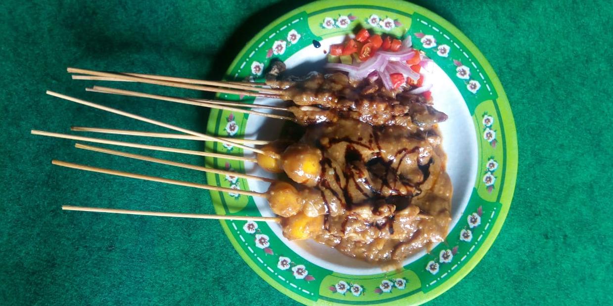 Sate Ayam Madura Pak Nur, Pasar Kliwon